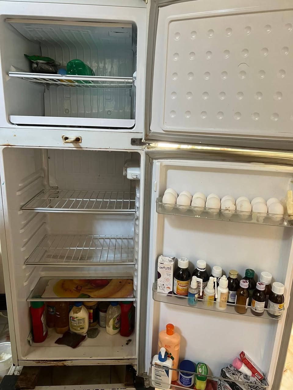 ثلاجة للبيع السعر 150 وبي مجال


**إذا كنت صاحب هذا الإعلان وتريد حذفه لأي سبب، رجاءا أرسل رسالة إلى الدعم الفني**