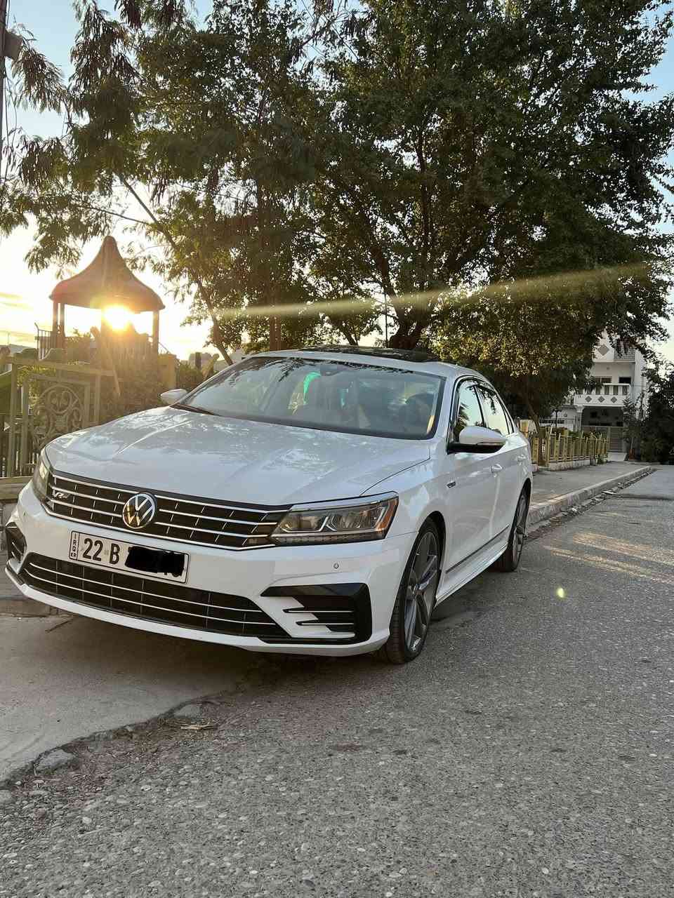 السلام عليكم
فولكس واكن باسات 2019 Rline فول مواصفات

ماشي 121 ميل 

رقم اربيل 

محرك 2000 تيربو  

بصمه

سلايت

تشغيل عن بعد 

رادار جانبي وامامي وخلفي 

تحديد مسار 

قطعتين تبريد 

كشن جلد 

كهربائي 

هيتر

لايت زنون وحاجب

صندوق يفتح على القدم 

بعد بيها مواصفات  هوايه ال Rline معروفه مواصفاته

السياره نظيفه وجاهزه 

الضرر موجود بالمنشور 

يرهم ( مراوس)***********

المكان. كركوك شارع القدس 

السعر . 158 .  وبيها مجال قليل
