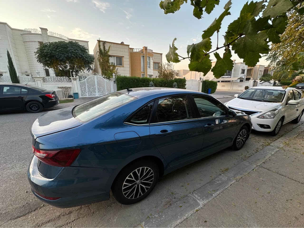 السلام عليكم
جيتا2021
مواصفاتs
ماشيه 56 ميل
كير محرك بشرط
السياره بيها جاملغ و بنيد صبغ و صندوك مبدل نفس لللون بدون دواخل بدون ايرباك حادث خفيف
مكانها اربيل
السعر 139 و بي مجال انشاءالله 

*********** أربيل, العراق
