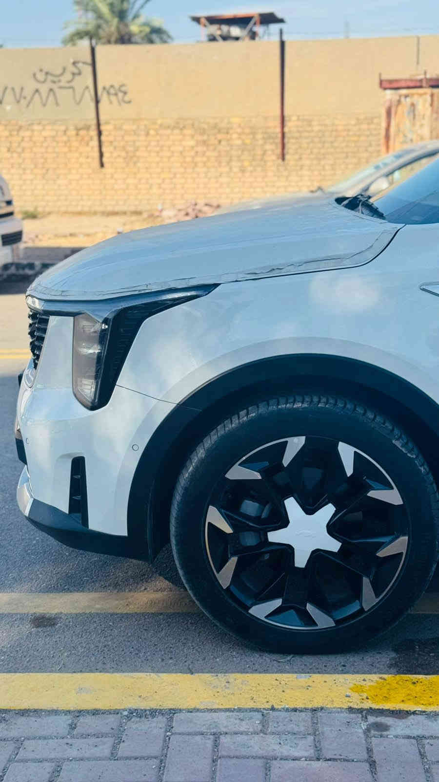 السلام عليكم سورنتو ٢٠٢٤ فول مواصفات 4X اعلى فئة خليجي ضمان الدولية ماشية ٢١ الف كيلو مكفولة من بارد وصبغ وتكحيل بحالة الوكالة بصمة بانوراما ٤ كاميرات محيطي فور ويل كشن حار بارد ٦ حساسات امامي وخلفي رادار توقف ذاتي سايد بصمة كشنات كهرباء وصندوق كهرباء جلد برادات خلفية شاحن لاسلكي شاشة متصلة تبريد لمس ٦ وضعيات قيادة ٨ ايرباك سستم صوت  السيارة ٧ راكب ٦ سلندر  وبعد هواي مواصفات السعر ٣٥٠ ورقة وبيهة مجال مكان السيارة بغداد 
***********
***********
