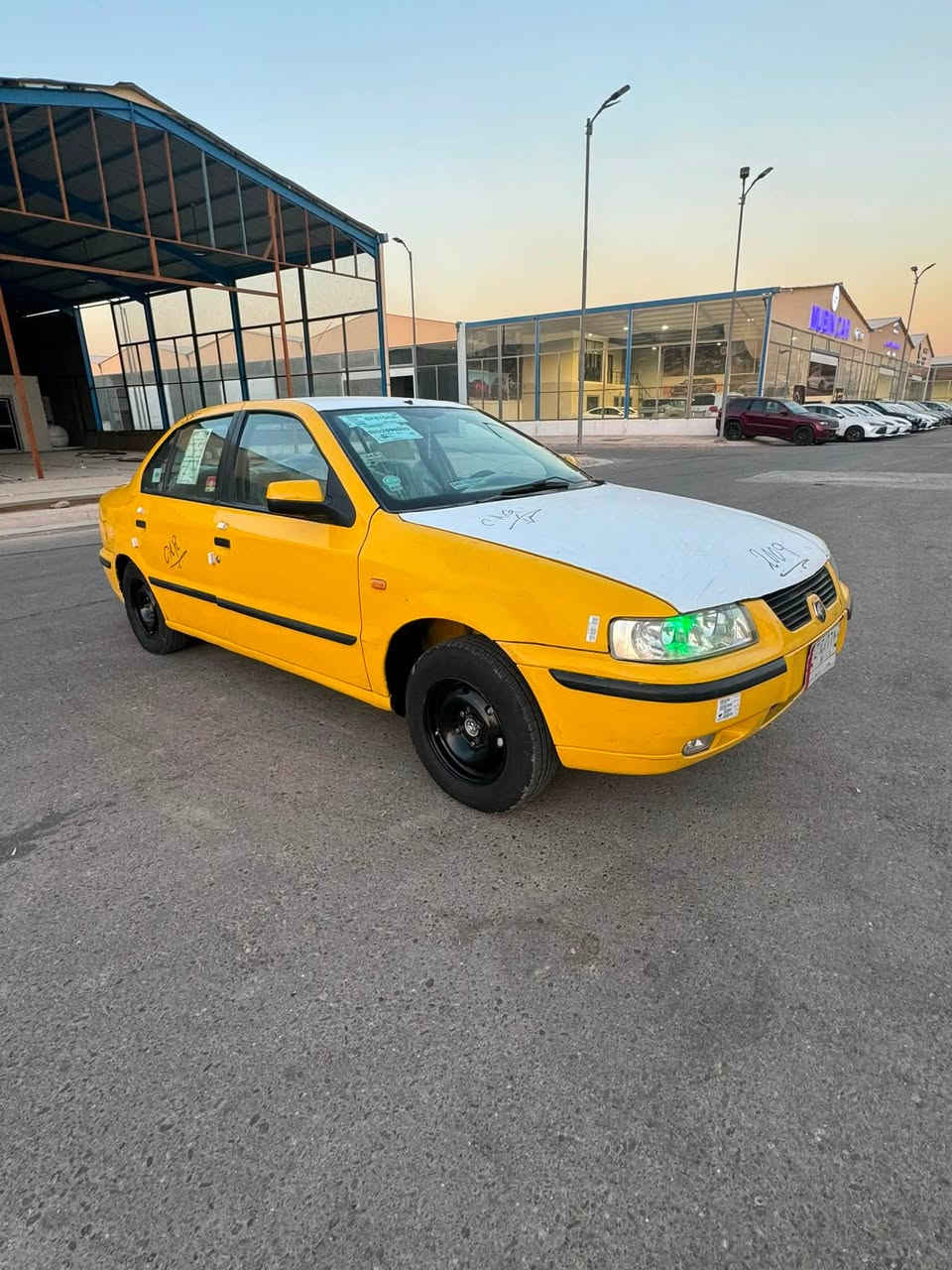 سلام عليكم سمند موديل ٢٠١٠ كير محرك جدد صدر مامي خلفي جديد تخم تاير جديد بيها صبغ مكانات الجماليه فقط لا ضربه ولا تبديل مصفره هيئه وغرامه تحويل مباشر سعر ٢٧ وبيها مجال الشراي  مكاني بغداد ‭***********‬
