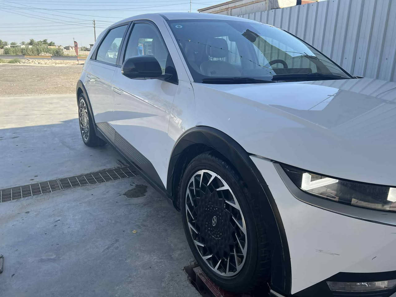 سلام عليكم سياره أيونك 5موديل ٢٠٢٢ للبيع سعره ١٦٠ 💵💸ورقه مكان بغداد رقم التليفون *********** واتساب موجود نفس الرقم
