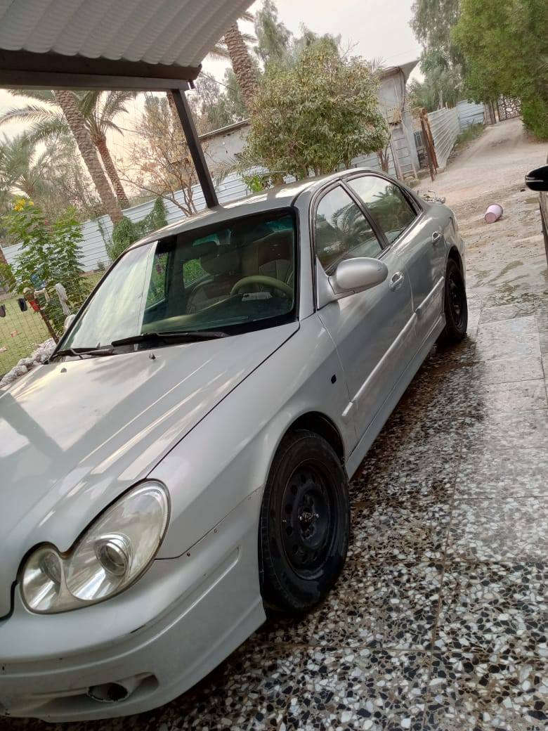 سلام عليكم سيارة سوناتة وفود كير عادي كامله من كلشي مصبوغه جماليه فقط بدون حادث تحويل مباشر غير متواجدة عل فيس رقم صاحب السيارة *********** السعر 43 بيها مجال
