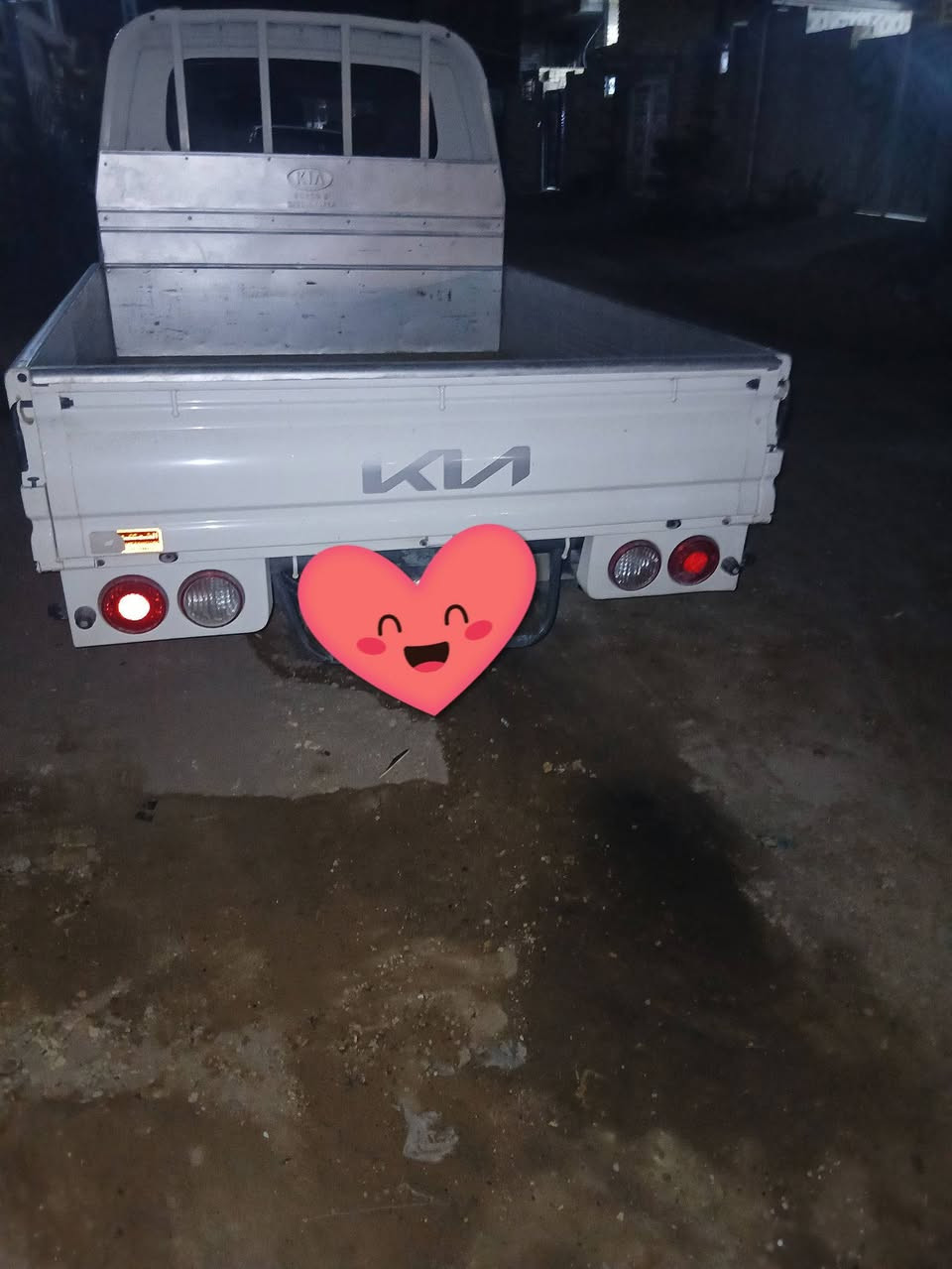 كيا حمل دبل قمارة
موديل 2023
مكفوله 
رقم انكليزي بابل بأسمي
سعرها 165 وبيها مجال للشراي
***********
