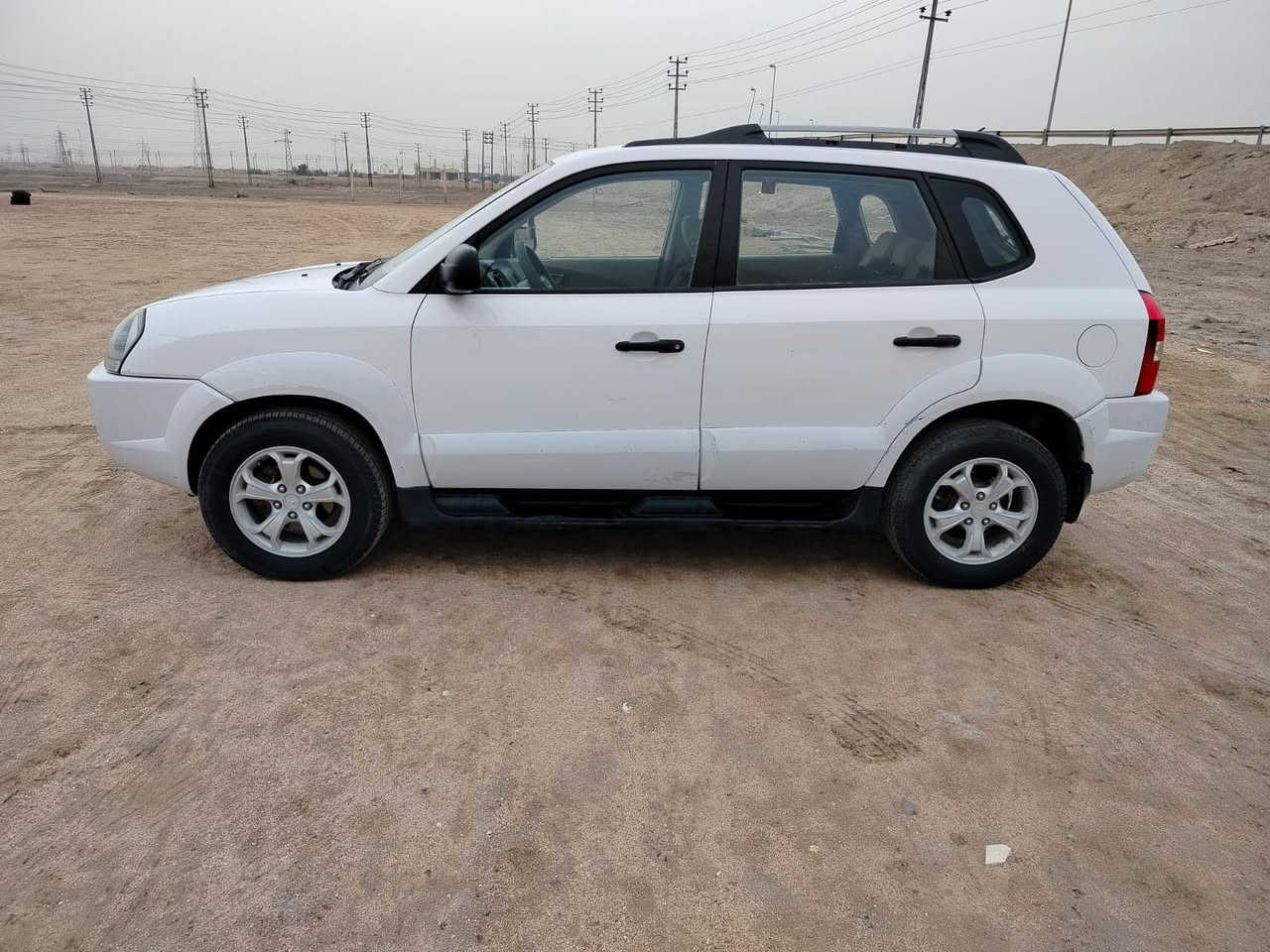 هونداي توسان خليجي مكفوله
مديل 2009
مكينه 2700
شاشه 
تخم تاير 
تبريد
رقم جديد
سياره بسمي وجاهزه *********** بصره القرنه
