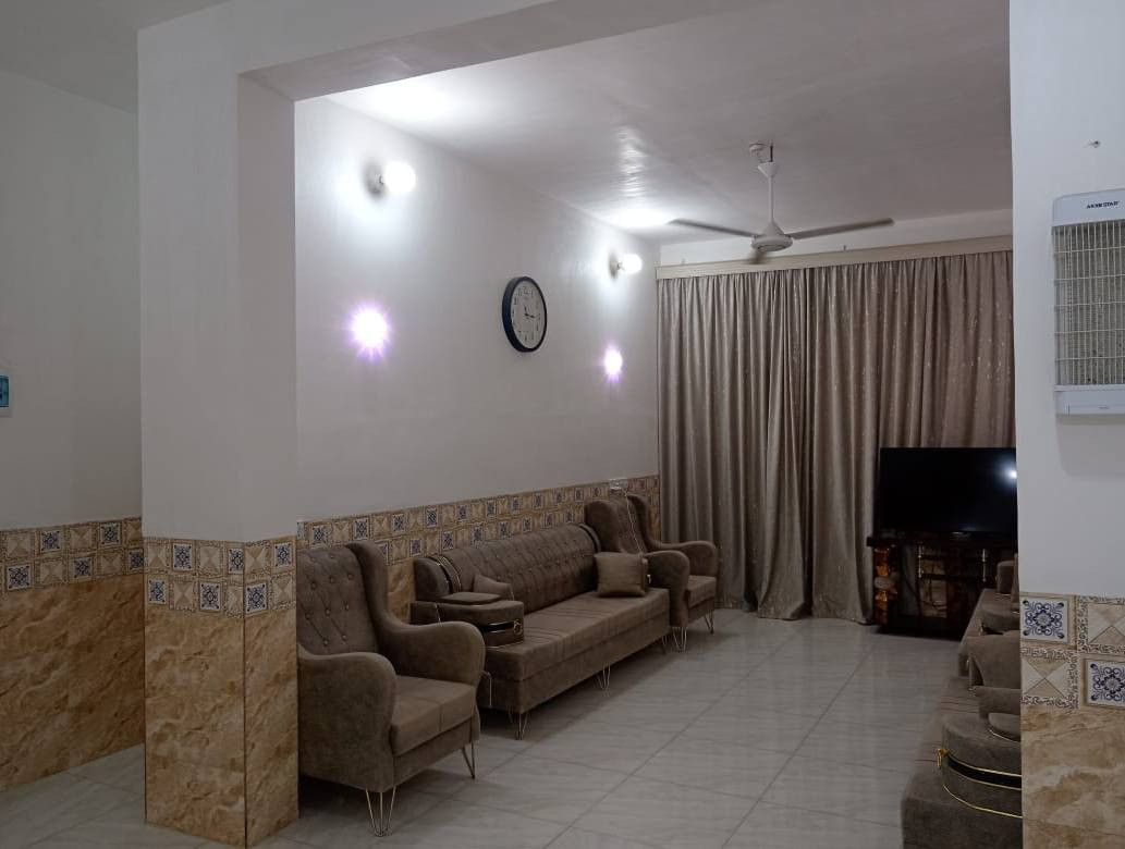 بيت 100 متر للبيع بناء جديد
طابق واحد
العنوان :- كربلاء المقدسه معملجي خلف مستشفى الوارث.
الاستفسار اكثر :- ***********
