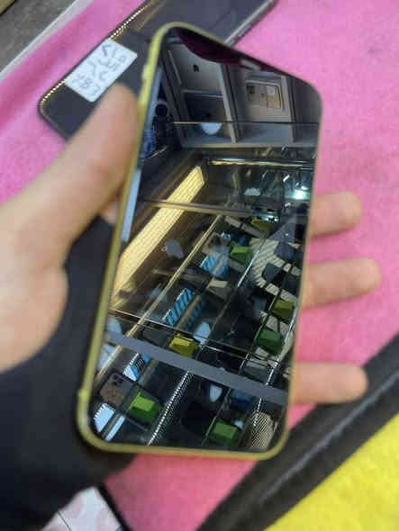 ايفون 11 كامرتين ذاكره 128 بطاريه 76 سعر 265 عنوان كركوك ***********
