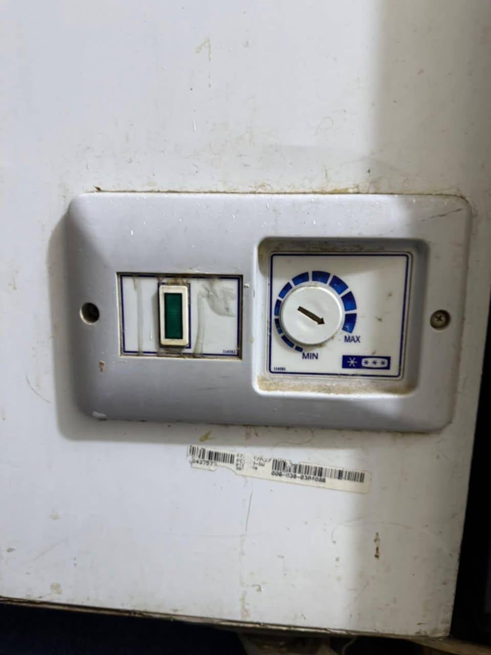 مجمده نضيف كلش اي تصليح ماداخله بيه اليك بس شغاله وعله فحص السعر 70وبي مجال المكان  بسيد سماعيل


**إذا كنت صاحب هذا الإعلان وتريد حذفه لأي سبب، رجاءا أرسل رسالة إلى الدعم الفني**