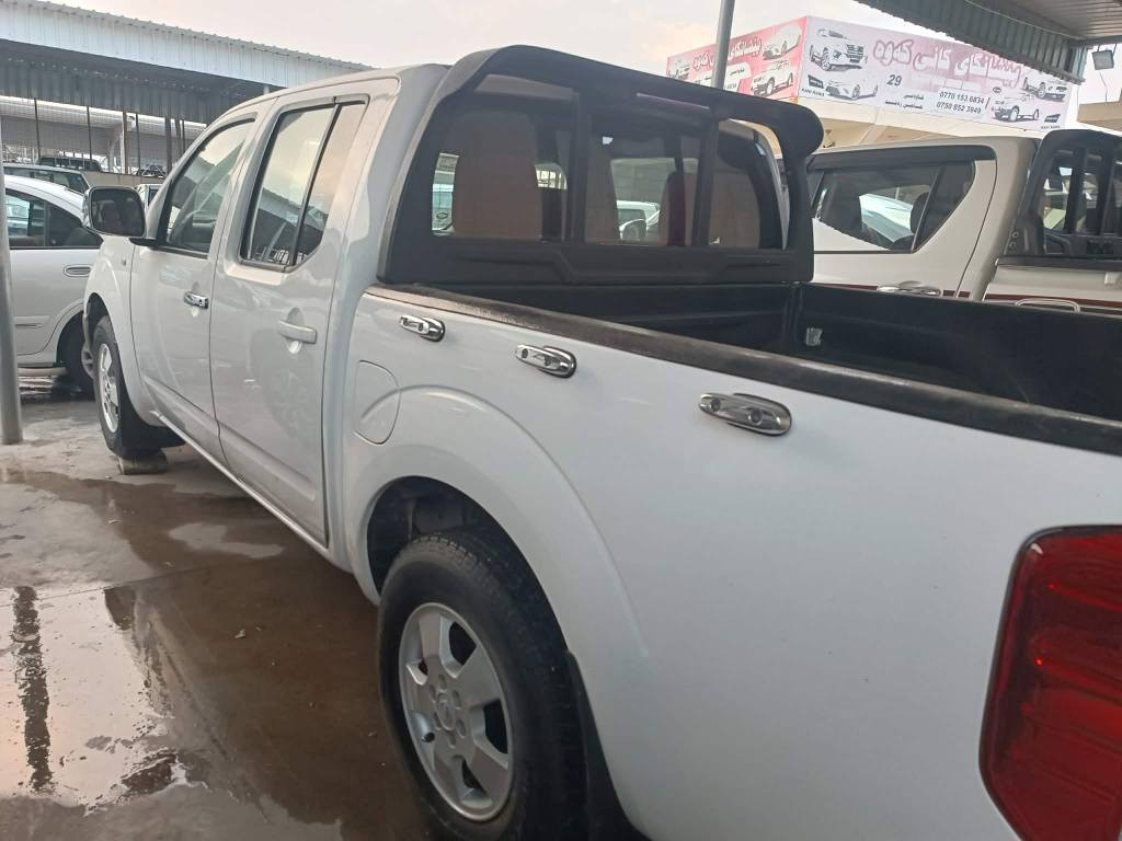 نیسان ناڤارا مۆدیل/2009/زۆر خاوێنە مەکینەی نەکراوەتەوە 
یەک پەڵەی بچووک ساردی هەیە 
سەنەوی تا 2030 تازەیە تەحویل و غەرامە بە شەرت 
گێڕ مەکینە ئەکسل بەشەرت تەقەو ڕەقە بەشەرت
شوێن/تەکیە... السليمانية, العراق


**إذا كنت صاحب هذا الإعلان وتريد حذفه لأي سبب، رجاءا أرسل رسالة إلى الدعم الفني**