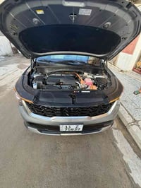 سورنتو هايبرد SXP فولل 2025 بانوراما  گير ماوس جلد أبيض اللون  كامره 3...