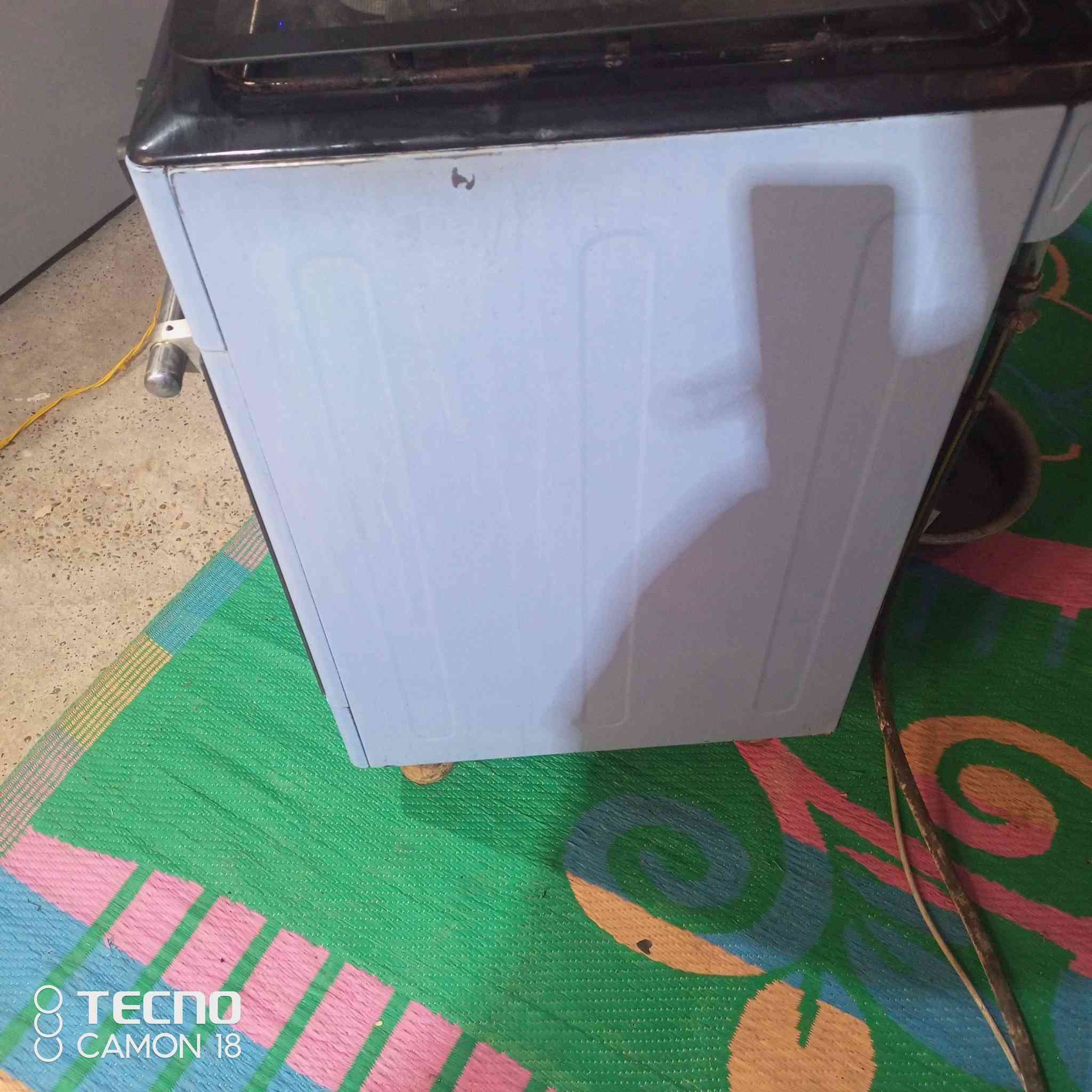 للبيع طباخ 5مشاعل فرن شغال نضيف جدا شرط الفحص سعر 125 وبي مجال مكانه سبع البور


**إذا كنت صاحب هذا الإعلان وتريد حذفه لأي سبب، رجاءا أرسل رسالة إلى الدعم الفني**