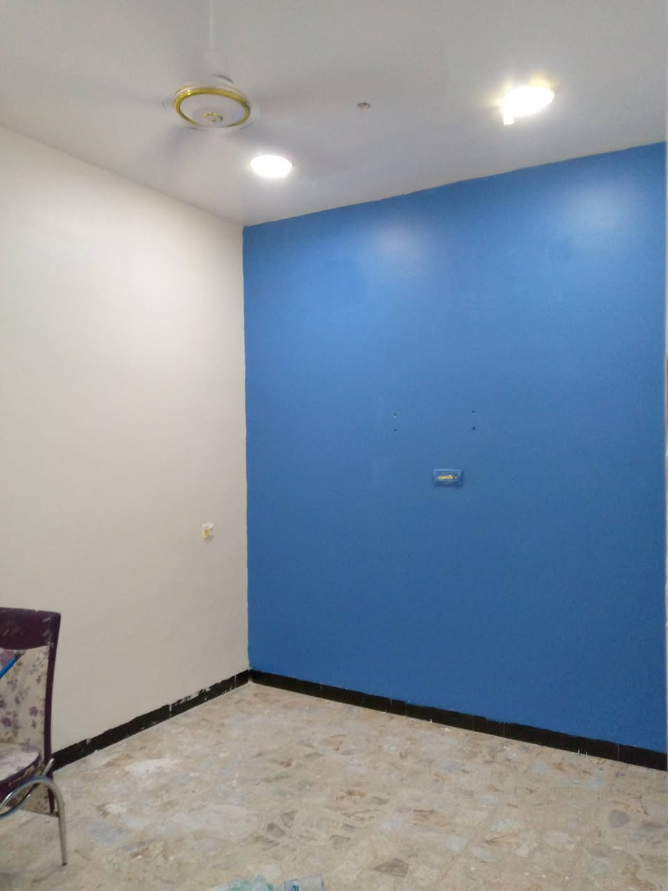 سلام عليكم صباغ وديكورات غرف نوم وغرف اطفال واجهات وحديد  شغل درجه اولى وسعارنا مناسبه
*********** كادر ابو ذوالفقار الصباغ 🌹🌹.  متفرغ حالين اسعار مناسبه
