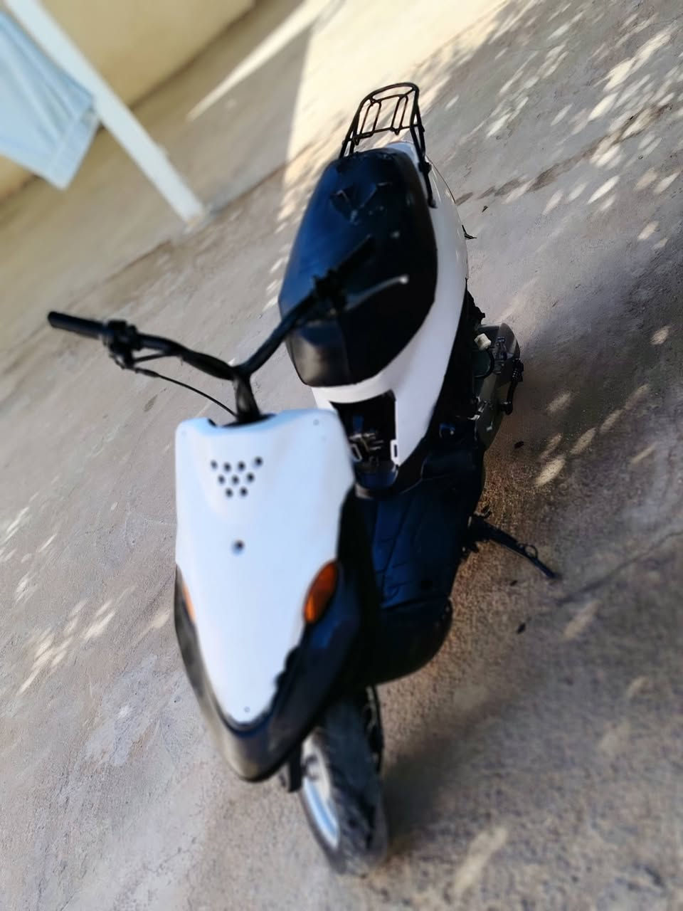 سلام عليكم ذبانه البيع 9 زروف مامفتوحه سعر 200 وبيه مجال قليل ***********
