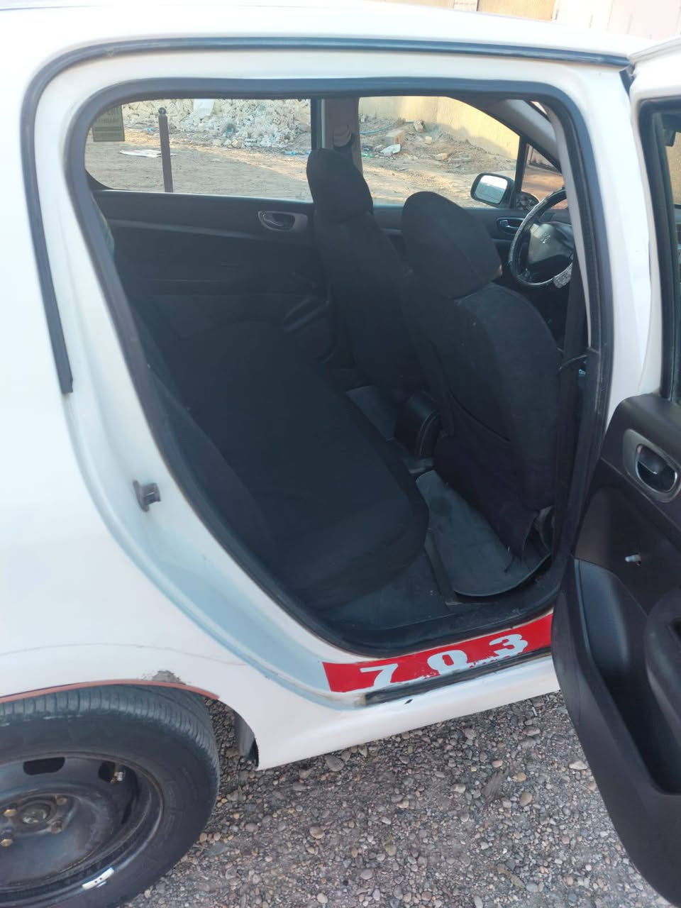 سلام عليكم...٣٠٧ موديل٢٠٠٤ المحرك بي تبخير كهربائيات بلاد تبريد شغال تخم تاير جديد الاستفسار *********** واتساب فقط
