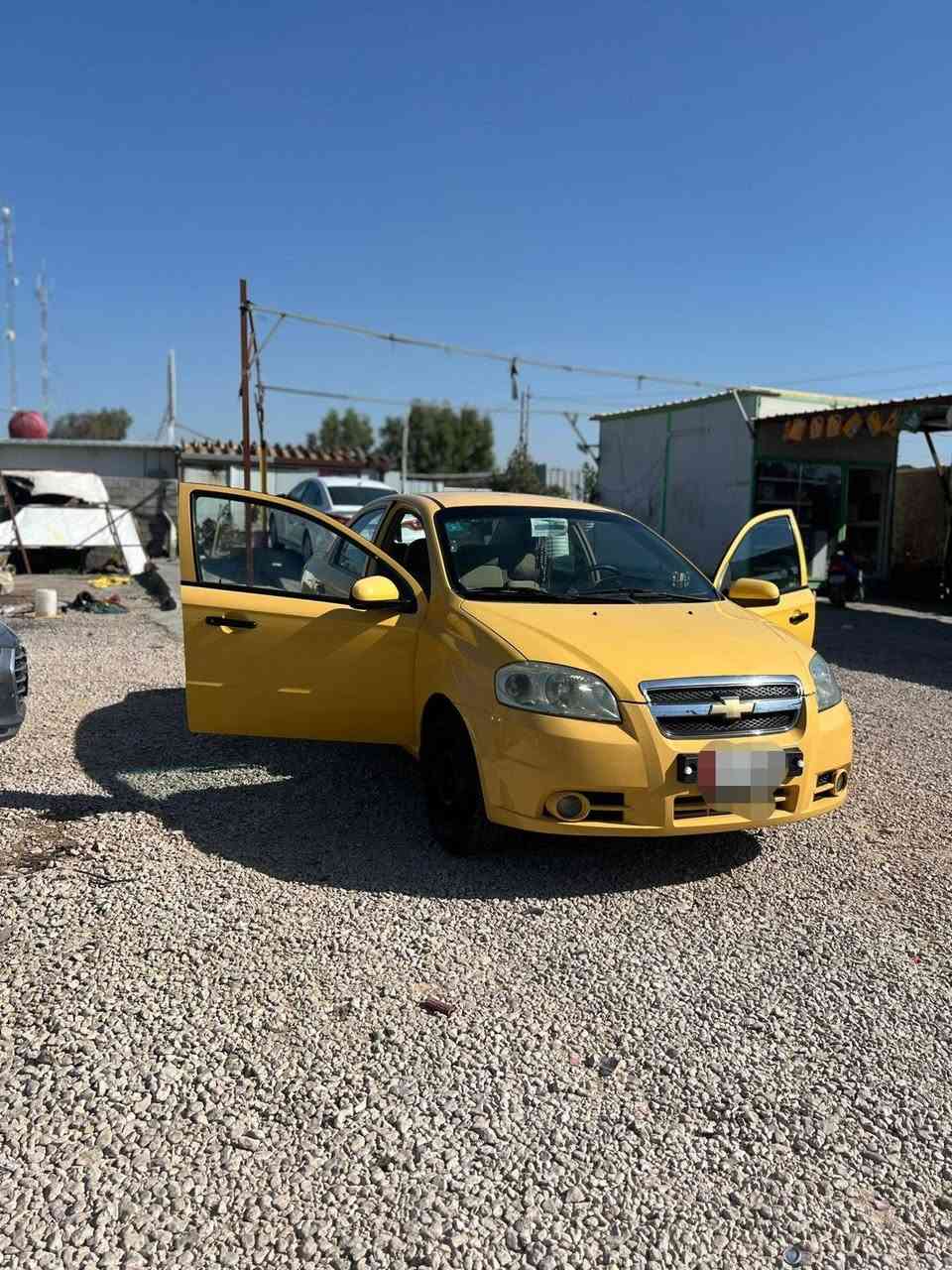 السلام عليك افيو للبيع
سياره جاهزه من كلشي كهربائية كير مكينه  حداديه تخم تاير جديد  بيه بارد بسيط خير من الله سياره خليجيه موديل 2011 السياره بلادي صفره  رقم بغداد انكليزي مداور ثاني يوم  

السعر 70 وبيه مجال 

مكلف مكلف بل نشر  رقم صاحب السياره للستفسار   

(***********)
