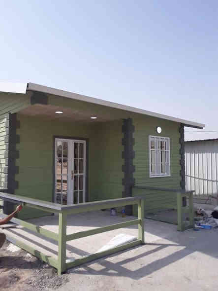 معمل الفهد لصناعة الكرفانات والبيوت الجاهزه مستعدون لانشاء المخازن والمحلات من الساندويج بنل اضافه الى الحديد تركي 
 وانشاء المنازل والغرف من الساندويج بنل وانشاء المشتملات ذو طابق او طابقين 
يوجد تغليف جدران وسقف ثانوي 
السندويج
الحديد
ابواب حديد او pvc
شبابيك حديد اوpvc
كهربائيات درجه اولى
مع كامل الفنشات
مستعدون لعمل جميع انواع البرادات 
🔥🔥يوجد لدينا سندويج ضد الحريق 🔥🔥
للاستفسار يرجى مراسلة الصفحةاو الاتصال على الارقام*********** يوجد واتساب
