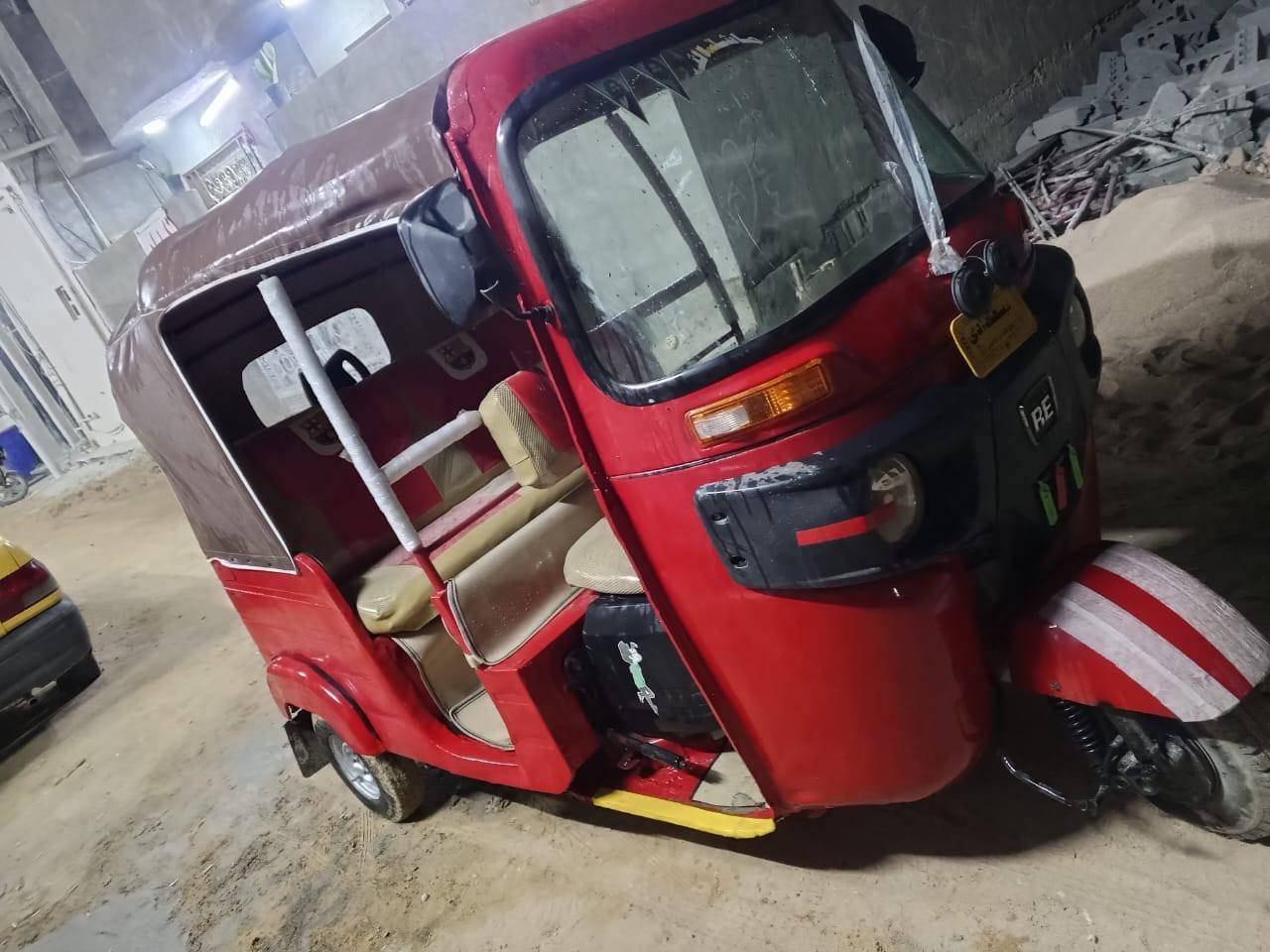 تكتك لبيع موديل 18محرك 20 نضيفة ومعمرة تعمير كامل صبغ سمكرة سعر 3600 وبيهة مجال ملاحضة مكلف بنشر لستفسار خابر صاحبهة ماجاوب خاص تكتك وراق لستفسار ***********
***********  مكان كربلاء حولي مية
