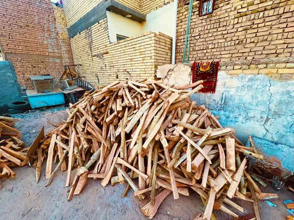 اعلان 
يوجد لدينا حطب مندي 
المكان : الديوانية 
على الراغبين بالشراء الاتصال بالرقم 
‭***********‬
