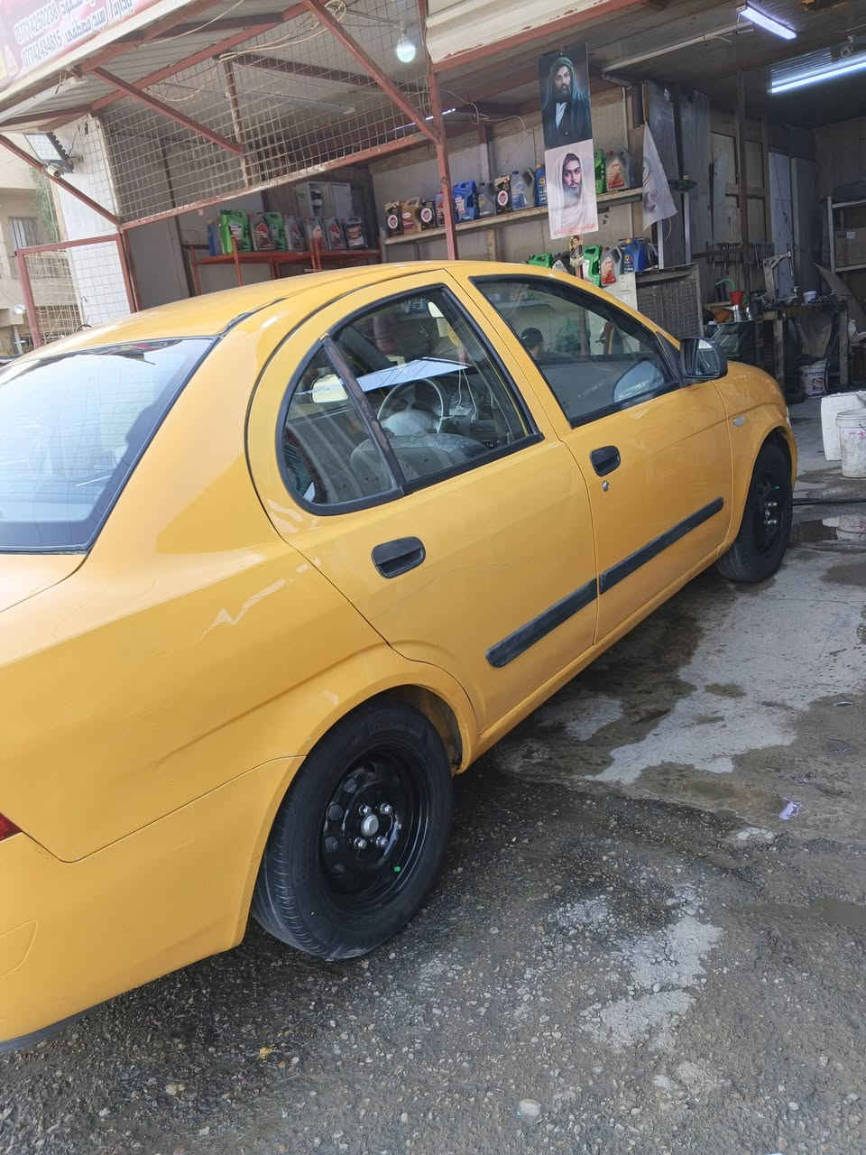 السلام عليكم طيبة للبيع موديل 17 مسجلة 2016 شاشة حساسات كامرة خلفية كير مكينة مكفولات  السيارة كلش جديدة ماشية 125000 الف وقابل للزيادة السيارة بيها جاملغ وبنيد مصبوغات بدون معجون وبدون دواخل مكاني بغداد شهداء البياع السعر 38 وبيها مجال للاستفسار ***********
