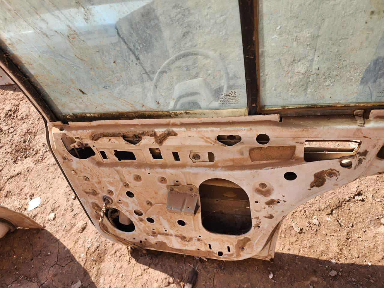 السلام عليكم متاح غراض برنس للبيع مكان (ديالي) اتصل عل رقم ***********
