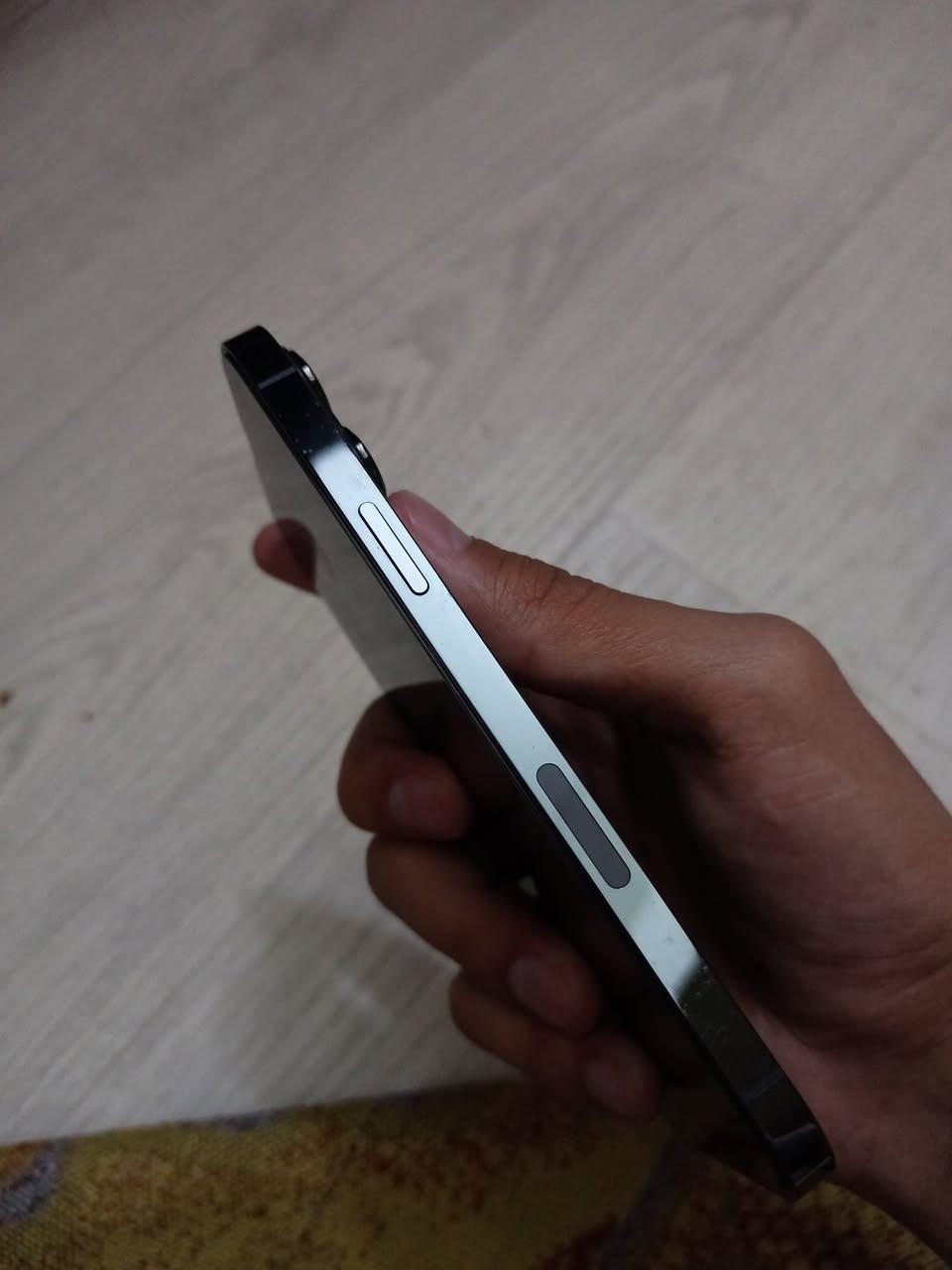 ايفون 13 برو ماكس، لون زيتوني 
جهاز مكفول ما بيه اي قطعة مستبدلة 
الذاكرة 256
البطارية 78%
حيل نظيف، نظافته 92%
السـعر 662 الف و بيه مجال 
المكان منصور


**إذا كنت صاحب هذا الإعلان وتريد حذفه لأي سبب، رجاءا أرسل رسالة إلى الدعم الفني**