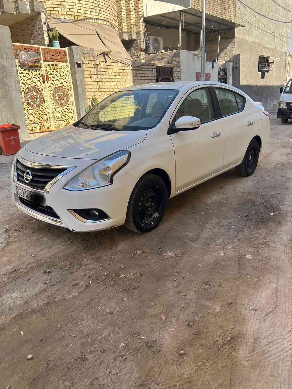 السلام عليكم نيسان سني موديل 2025 تبريد خلفي ومواصفات معروفه السياره ماشية 44 الف مكينه كير حداديه تبريد تخم تاير جديد السياره خير من الله تحويل ثاني يوم السياره كل شي موضح بالصور مكفوله من الصبغ السعر  123 $ مكاني بغداد حي أور ***********
