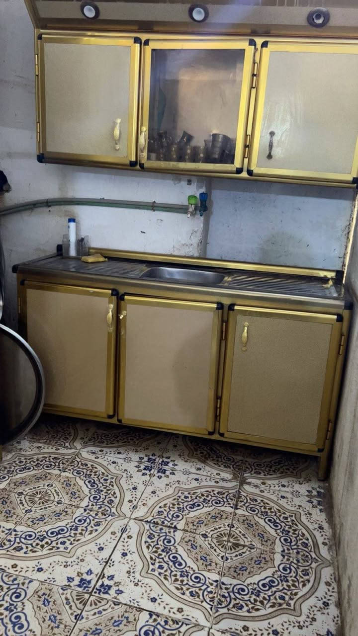 كاونتر نضيف وثقيل للبيع السعر ٤٠٠ وبيه مجال


**إذا كنت صاحب هذا الإعلان وتريد حذفه لأي سبب، رجاءا أرسل رسالة إلى الدعم الفني**