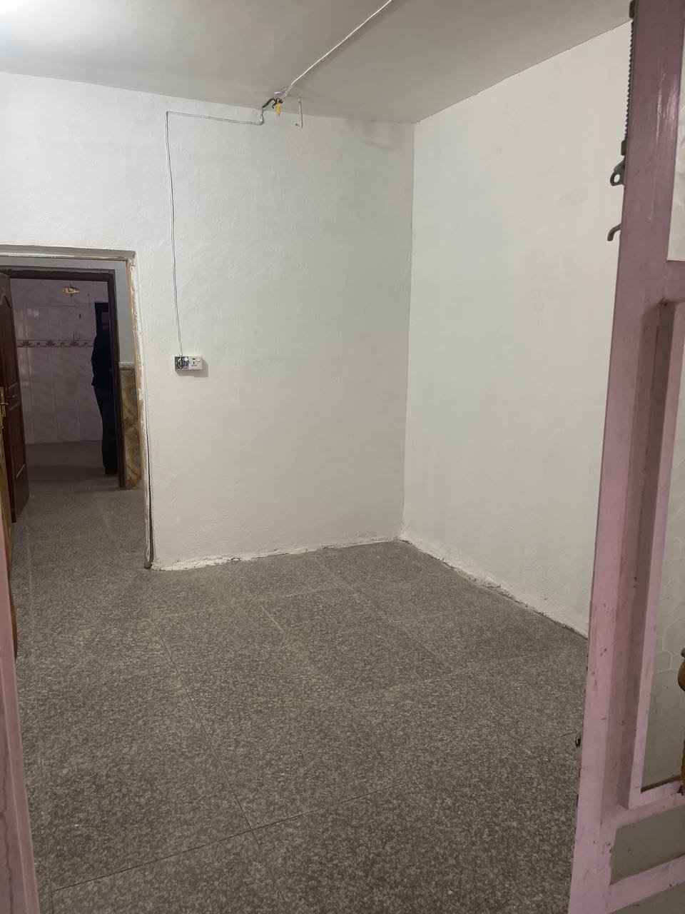 📍 الموقع: الحلة -خلف مستوصف المهندسين مباشره داخل الفرع 
🏷️ النوع: طابو صرف طابقين
📐 المساحة:85 م
💰 السعر:85 بي مجال
🛏️ محتويات البيت: استقبال -هول -مطبخ -غرفه بالطابق الأرضي وغرفه بالطابق العلوي 
📞 للتفاصيل:*********** 