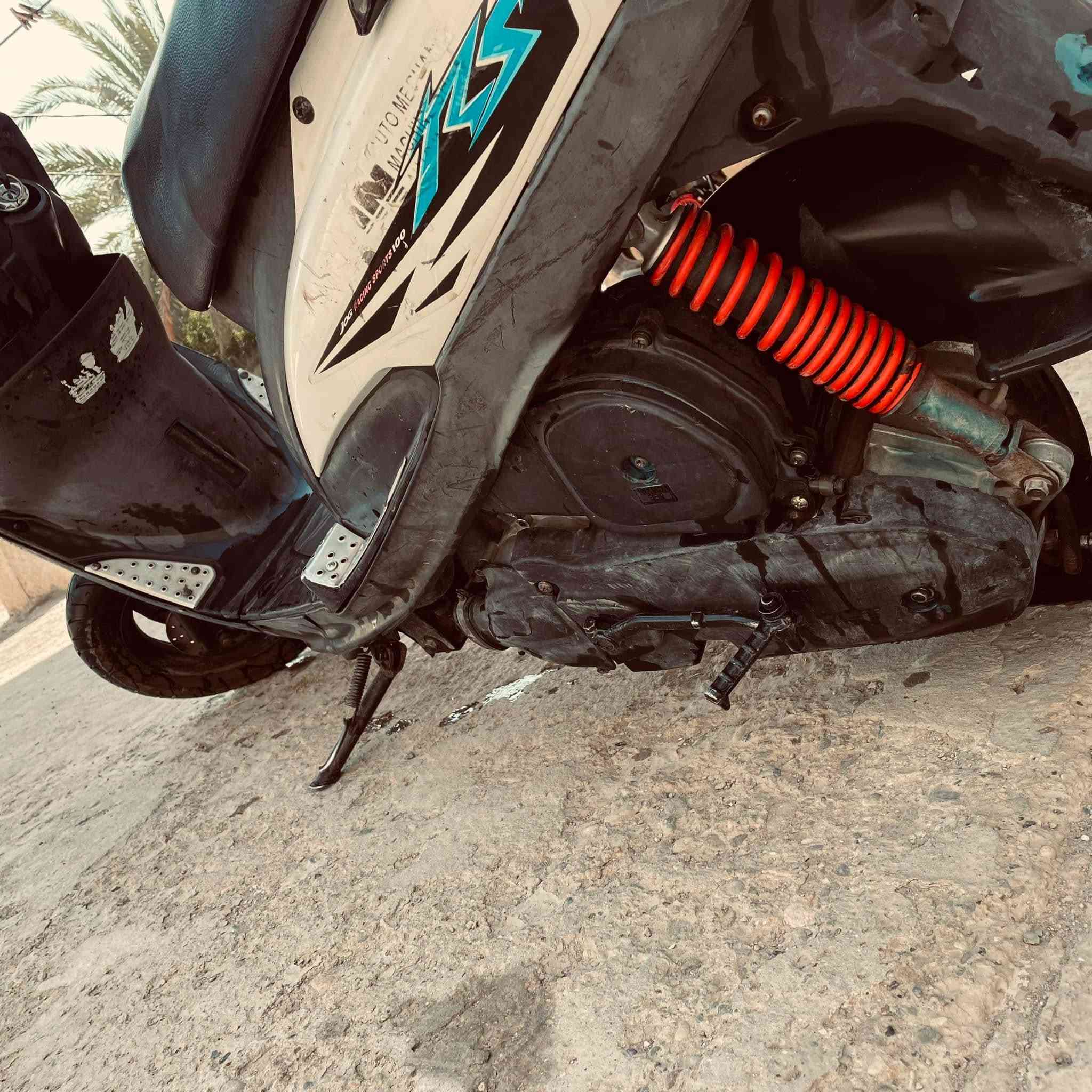 سلام عليكم دراجه ماكس عدله بلاد٤٩بس مكينته كفاله ماعده لكشر شوي بي شخوط كله بلاد كفر ومكينه وملاح مالته كلش حلو سعر ٦٥٠وبي مجال واسط نعمانيه ***********
