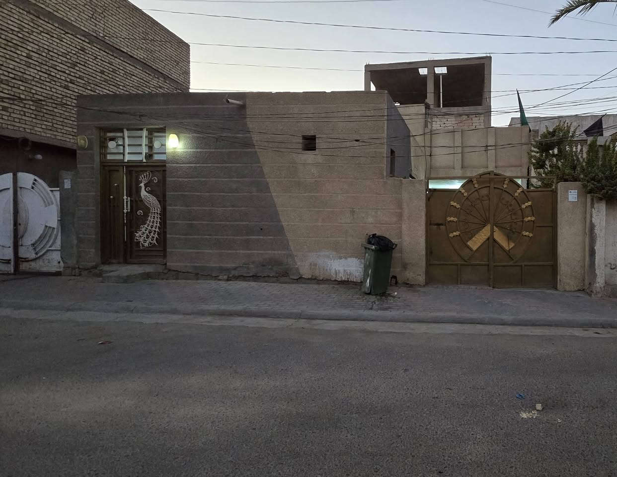 دار للبيع طابو صرف السعر 207 مليون  وقابل لتفاوض
للاستفسار  عن باقي التفاصيل الاتصال على الرقم او المراسلة على الواستاب ***********
