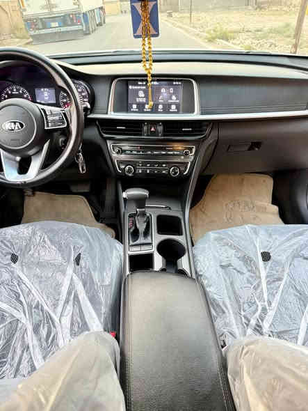 السلام عليكم
للبيع كيا اوبتما 2019 وارد امريكي

مواصفات الfe

1_ اشاير بالمري

2-رادارات 360

3-كروز سرعة 

4-قيادة ذاتية 

5-شاشه كبيرة تدعم Appel CarPlay

6_محرك 2400 

7- تحذير تصادم 

وبية بعد مواصفات 

حادثه  جاملغ خلفي وقبغ مبدل لون وبيهه ربع بنيد اكلير اميركا وجاملغ  بجم كبس بدون دواخل ابد 
، سياره نضيفة  جدا 

 منضومة زنون شديته تقريبا سعرها 250$ ومنضومه تبريد كاملة جديدة

ماشية ١٣٠  حقيقي مكينه كير تبريد كلهم كفاله 

سنوية بأسمي مكاني بغداد 

موجود على الواتساب والماسنجر 

***********

السعر 134 وبيه مجال
