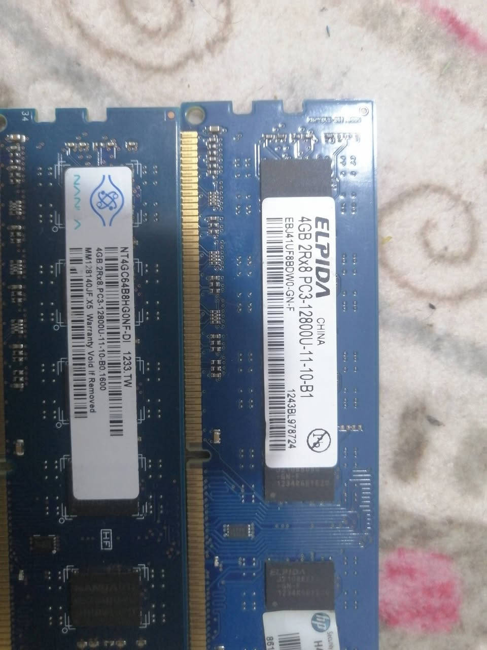 السلام عليكم
تحيه طيبه للجميع ❤️
رامات ddr3 عدد 4 كلهن 4 كيكه للمراوس بقطعتين 8+8
يعني انطيك 4 قطع رام ddr3 حجم 4 كيكه
مقابل تنطيني قطعتين رام ddr3 حجم 8 كيكه
يعني فقط نبدل عدد الرامات
سبب المراوس المذر بورد مالتي تستقبل فقط 2 سلوت رام
للمعلومه قطعه منهن ddr3L يعني فولتيه اقل بس تشتغل وياهن طبيعي ومجربها للمصداقية
تحياتي للجميع ❤️


**إذا كنت صاحب هذا الإعلان وتريد حذفه لأي سبب، رجاءا أرسل رسالة إلى الدعم الفني**