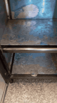 للبيع كاونتر نظيف جدا مكان بغداد شعله ***********.
