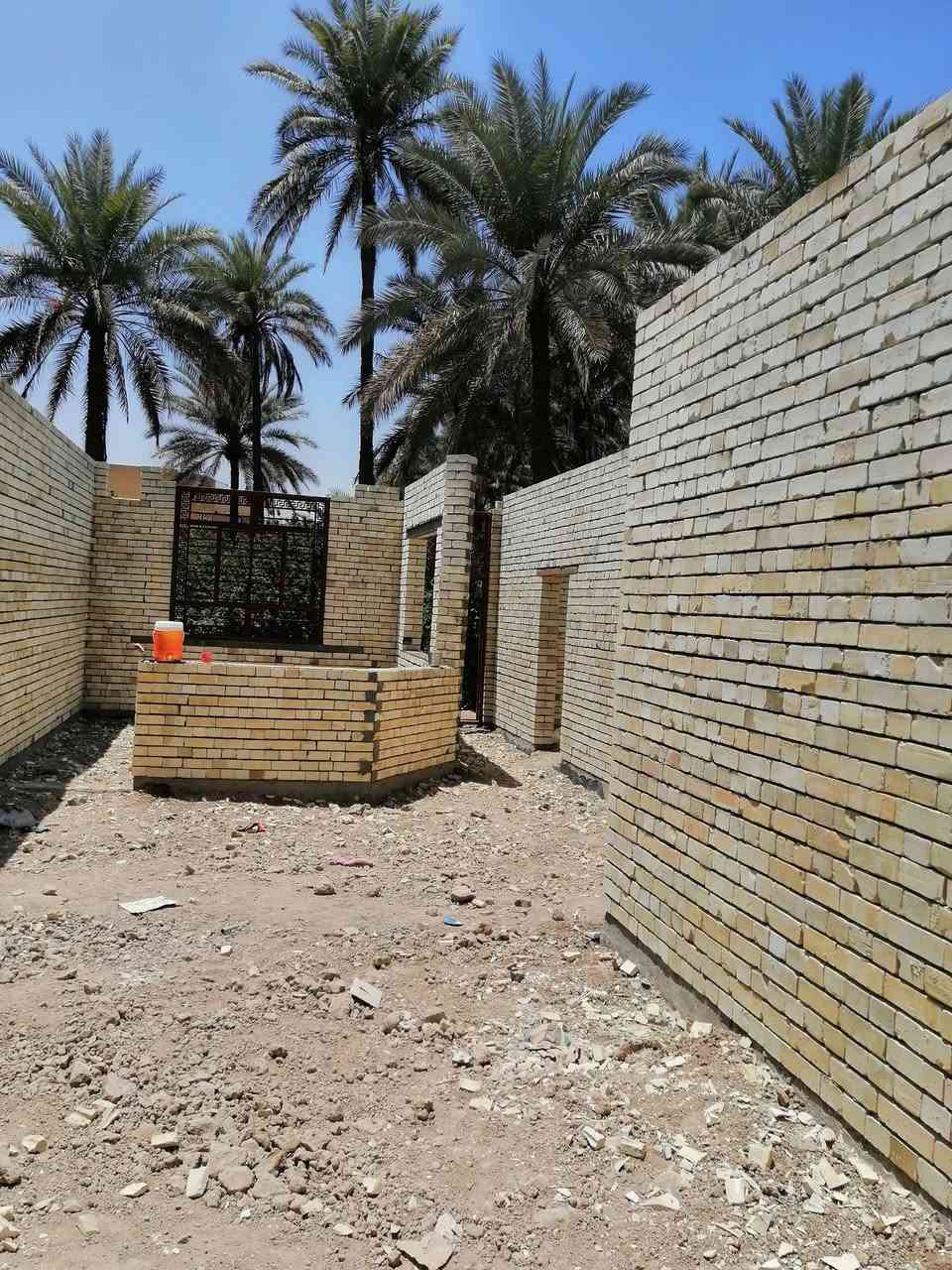 خلفه بناء عملي في كربلاء الشغل دراجه أولى التزام بالعمل استلام مهندس متفرغ حالين ***********
