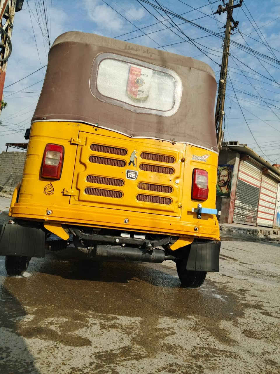 اسلام عليكم تكتك موديل 19.رقم سنويه نكليزي بسمي لاضربه ولا صبغ تراي مال زيرو السعر 6700 الشراي يتصل على رقم ***********
