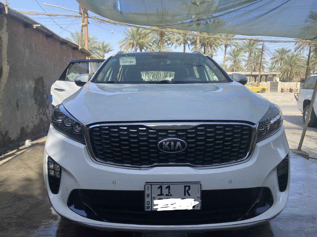 سلام عليكم سورنتو موديل 2018 فول مواصفات
.بانوراما
.مرايات شفط
.اشاير ترحيب بل مري وبل يدات
.اربع انضمه
.كشنات كهرباء
.كشنات تدفئه تبريد
.نوع خليجي 
.سبعه راكب
.ويل كب كروم
.بصمتين
كتلوكات مالتها موجوده
ماشيه 81الف حقيقي 
واكو ضربه بل باب مال سايق ماشرلك عليها بل صوره وكذلك مخليلك سونار بل صور  السعر(255)وبيها مجال الاستفسار الاتصال علا هاذا الرقم***********
