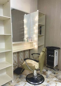 بيع مستعجل مشروع صالون قطعة وحدة  سعر 13 مليون موجود تفاوض للمشتري  لل...