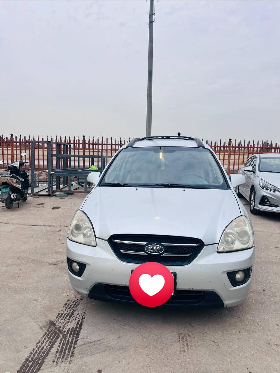 سياره كيه كارنز 2008 بصره مكينه 2000دوش محرك جديد حداده تبريد تدفئه جاهزه السياره السنويه الـ2029 قطعتين صبغ فقط باب وجاملغ امامي اثر جراد بني رامه والباقي مكفول شرط الفحص مكان السياره بصره_القرنه رقم الهاتف ***********
