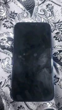 آيفون XR • ٦٤ • بلادي