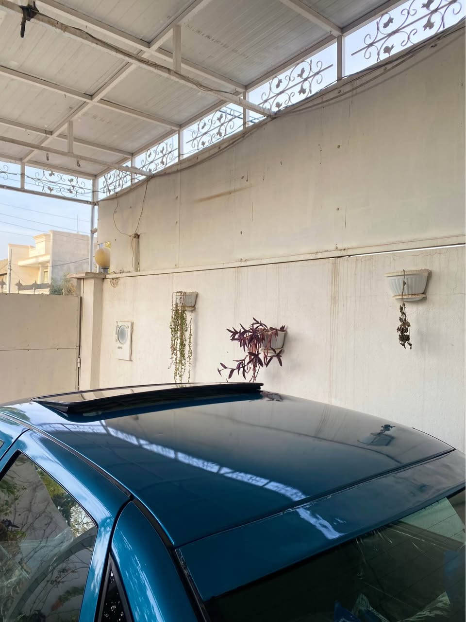 Opel vectra 1993 
مەکینە ١٨ و عادی نمونە لەجوانی دارو بەردی ئەم سیارەیە بەشەرتی سەت وەستا گێڕ و مەکینە بەشەرت تەقە و ١٠٠ دۆلار چوار تایە و ویلی سفر سێرڤزی عامی بۆ کراوە یەک شتی نەقوستان نییە دەعمی نییە پشت و پێشی بەشەرت چەکوچی نییە دینکەی غایسی بەشەرت ABS ئێرباگ و سلایت بلوتوز لاید عەدەسە LED سێرڤزی ناو و دەرەوەم عام کردووە دوو سویجی کۆنتڕۆلی بیلادی لەگەڵە بۆ زانیاری زایتر پێوەبکە ٧٦٠ هەزار غرامەی لەسەرە وەکالە بە ناوی خۆمە تەعویل و غرامە بەشەرت سعری ٤٩ وەرەقە و یەک تۆز مەجال بۆ زانیاری زیاتر پێوەندیم پێوەبکە ئەگەر موشتەری نیت سەرم مەهێشێنە لە ماڵی خۆم بێمنەتم بەشەرتی هەموو شتێک دەیفرۆشم 
شوێن: هەولێر 
رەقەم:***********
وەتسئاپ و ڤایبەری لەسەرە أربيل, العراق
