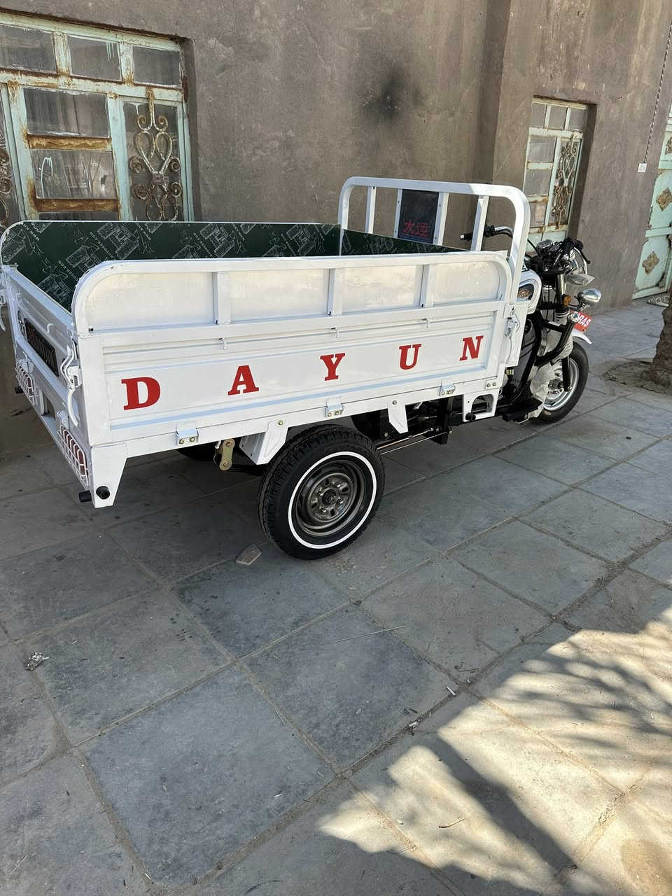 للبيع م٢٤ اوراق صاله يومين من طالع من الوكيل مكان ناصريه مركز***********
