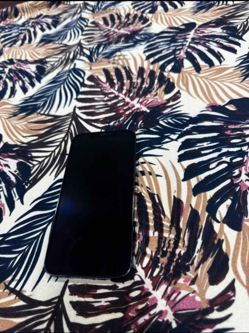 📱 iPhone 12 Pro Max للبيع
الحالة: نظافة 100%
السعة: 256GB
النسخة: شرق أوسط
الجهاز جديد جداً 
الجهاز مفحوص ويعمل بكفاءة عالية
الضمان: يوم كامل
📦 يوجد توصيل داخل بغداد / الكرخ

📍 العنوان: بغداد – البياع
📞 رقم الهاتف / واتساب:***********
اسعر 425
