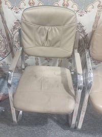 كراسي • أثاث • ديكور