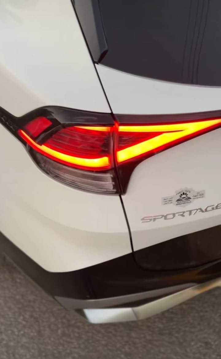 السلام عليكم 
سياره سبورتج 2024 رقم أربيل خليجي السياره ماشيه 20 سبيرها مانازل للتواصل على الرقم ***********
