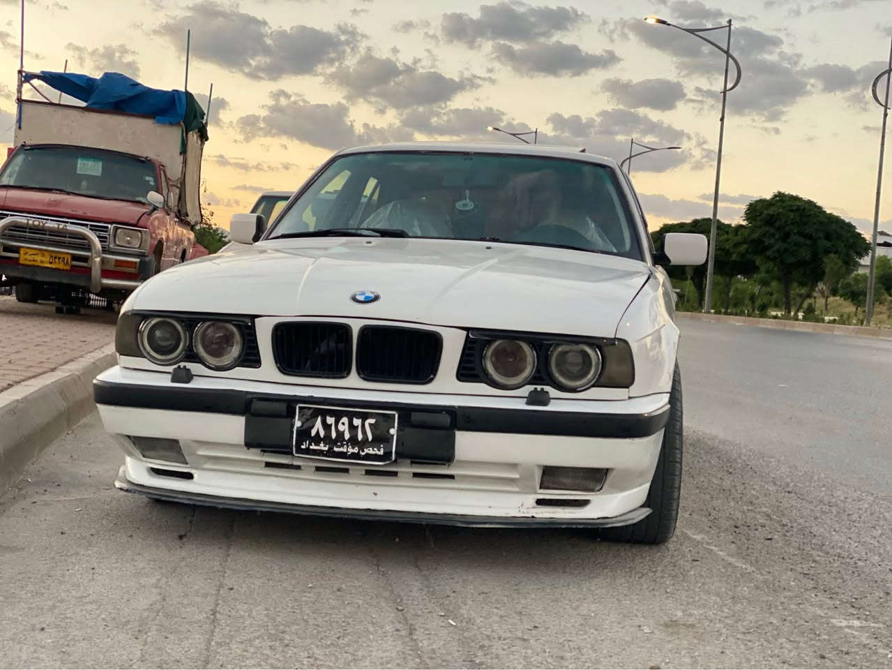 Bmw520تازەمەكینەیم بۆ گۆڕیوە مەكینەی ئەروپیە بە شەرتی چركە 

نرخ : ***********

گێڕ عادیە سڵایتە تەبریت لە سەر سویچە 
داعمی نیە هەیكەلی تا بڵێی جوانە 
ئاڕمی پلاستیكی سلێمانیە 
كارەبای گشت گیانی ئیش ئەكات

شوێن سلێمانی ڕاپەڕین السليمانية, العراق
