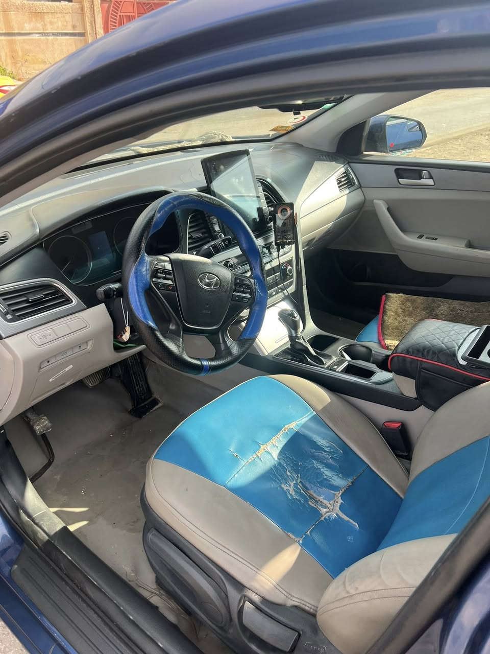 سلام عليكم سوناتا البيع مديل 16 محرك جيدياي بيه بارد بنيد مصبوغ قماره  شويه جارده صدر امامي خلفي جديد تخم تاير جديد سياره جاهزه خير من الله بسمي رقم بغداد  سياره موجوده بغداد سعد شدة و5  رقم تصال ***********
