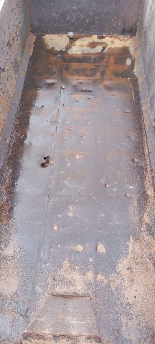 السلام عليكم للبيع بدي مايلر طول 6م كاعية 8 ملم صفاح ٦ملم بحالة جيدة حدادة النجف جاهز للعمل مكان كلار السعر 60 ورقة*********** ***********
