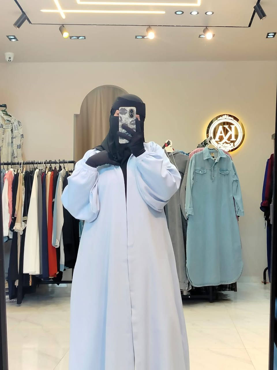 "البساطة هي قمة الرقي.. والكاردجان دا أثبتلي كدة. 🦢💎"
"قطعة مليانة رقة. ✨🎀"
محل ✨كشخه ✨سمنود شارع المحطه بجوار مصنع البلاط الصيرفي ♥️🥰


**إذا كنت صاحب هذا الإعلان وتريد حذفه لأي سبب، رجاءا أرسل رسالة إلى الدعم الفني**