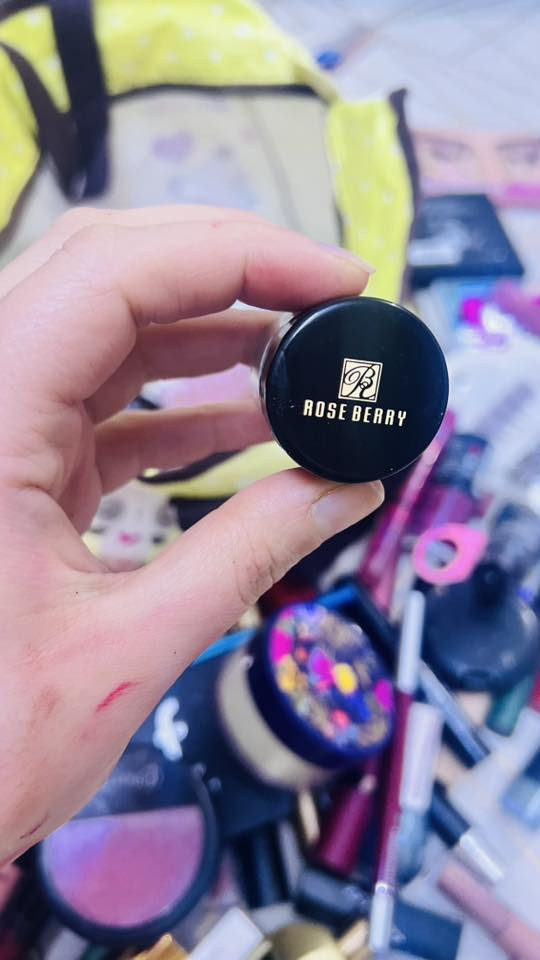 مكياج استخدام قليل للبيع اسعار مناسبه ومتوفر باليتات اصلي


**إذا كنت صاحب هذا الإعلان وتريد حذفه لأي سبب، رجاءا أرسل رسالة إلى الدعم الفني**