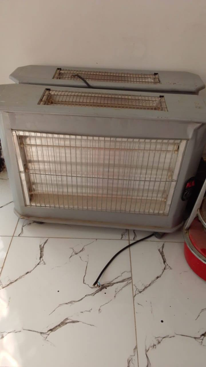 للبيع
صوبه احمر نفطيه سعر ٣٠ 
صوبه رصاصي كهربائية سعر ٣٠ 
وبيه مجال ع خاص 
فلوجه شهداء 
*********** بي اوتساب
